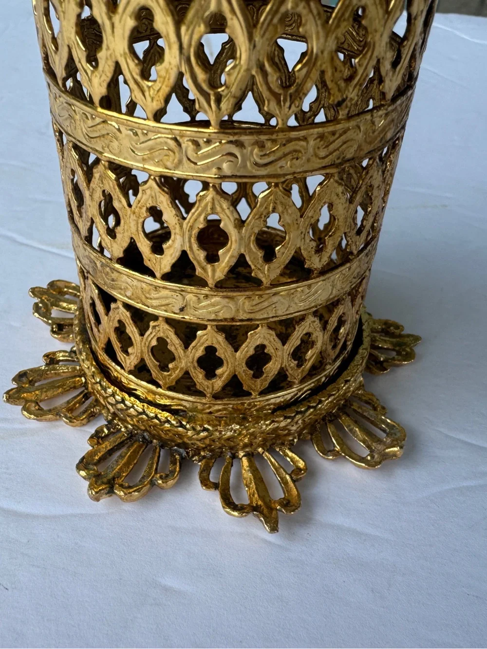 Vintage Hollywood Regency Gold Filigree Vanity Toothbrush Makeup Brush Holder 9”